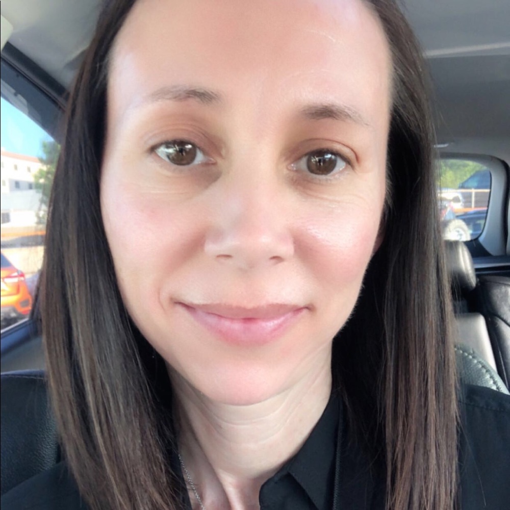 Meet your Posher, Stacy